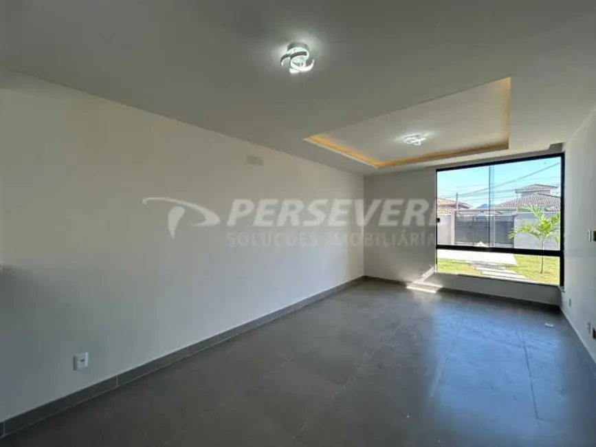 Foto 5 de Casa com 3 quartos à venda, 99m2 em Marica - RJ