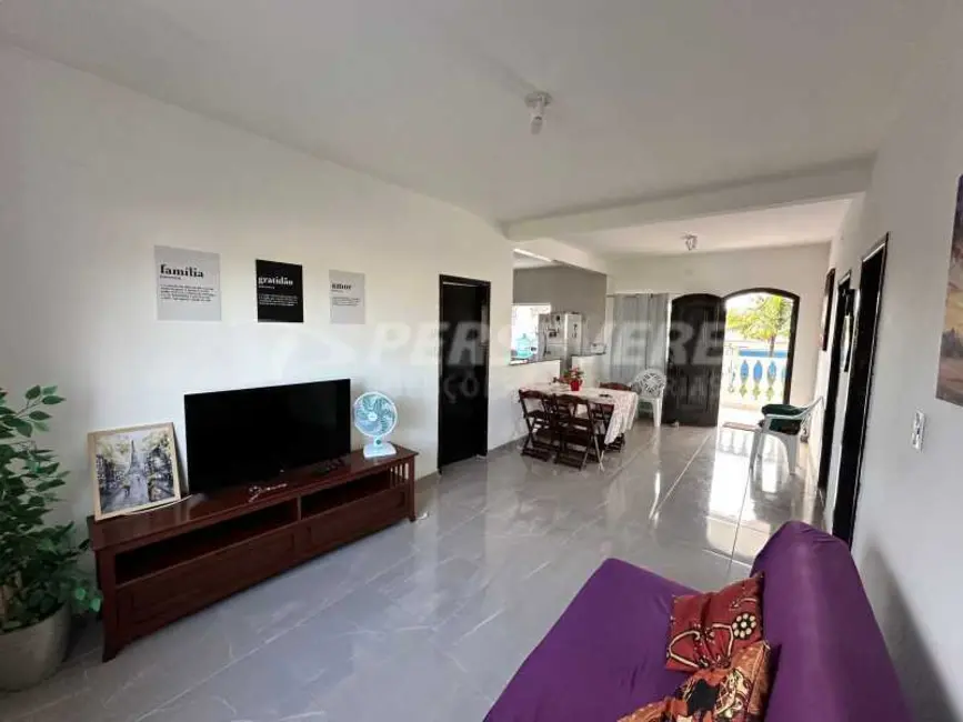 Foto 3 de Casa com 2 quartos à venda, 286m2 em Marica - RJ