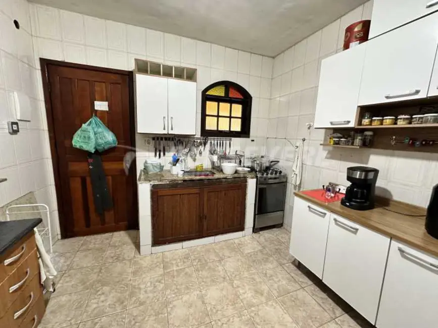 Foto 6 de Casa com 3 quartos à venda, 190m2 em Marica - RJ