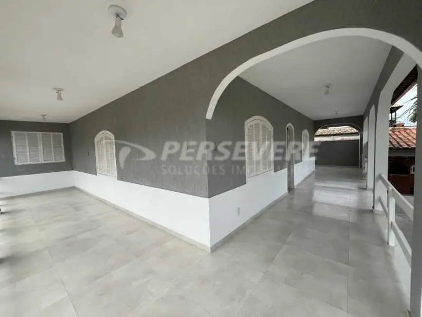 Foto 4 de Casa com 4 quartos à venda, 252m2 em Marica - RJ