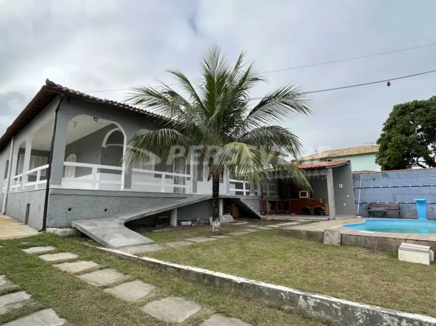 Foto 1 de Casa com 4 quartos à venda, 252m2 em Marica - RJ