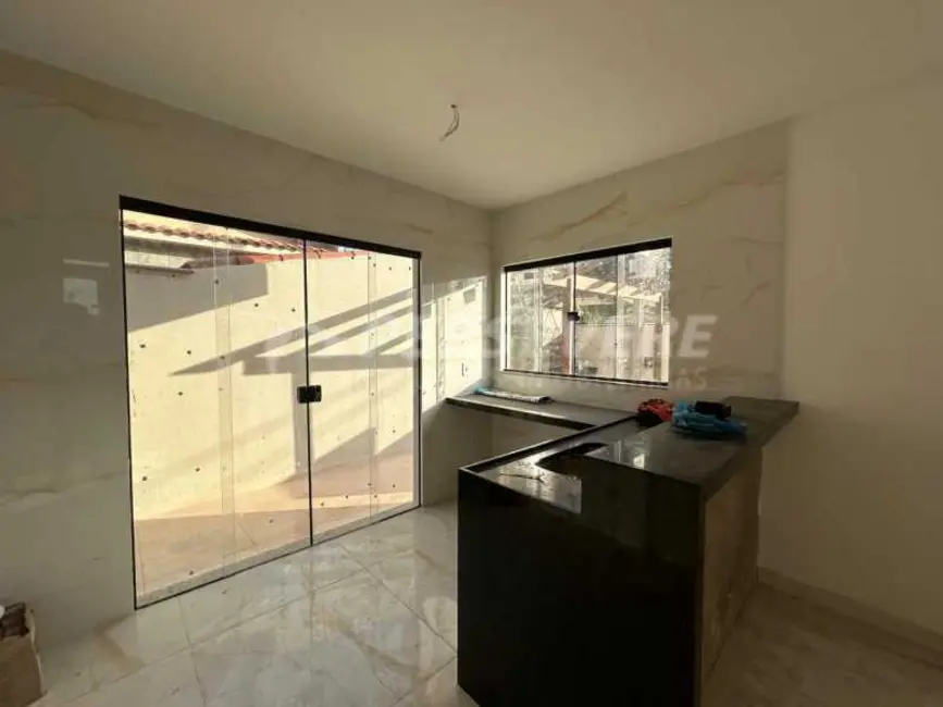 Foto 4 de Casa com 3 quartos à venda, 110m2 em Marica - RJ