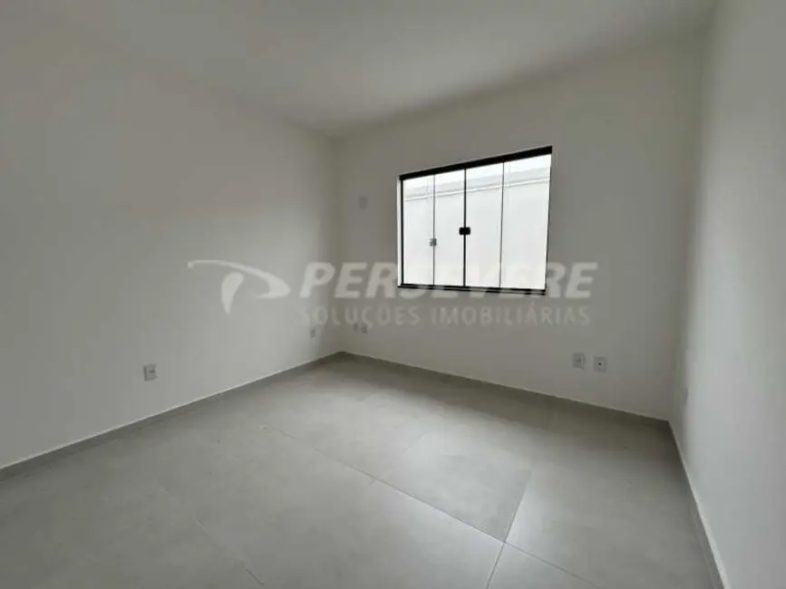 Foto 8 de Casa com 3 quartos à venda, 110m2 em Marica - RJ