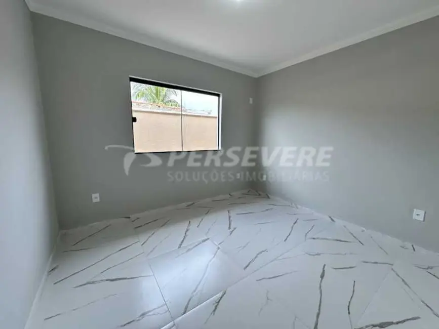 Foto 8 de Casa com 2 quartos à venda, 182m2 em Marica - RJ