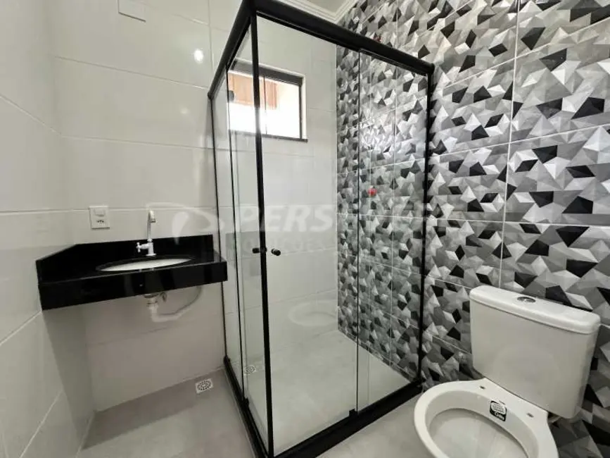 Foto 6 de Casa com 2 quartos à venda, 182m2 em Marica - RJ