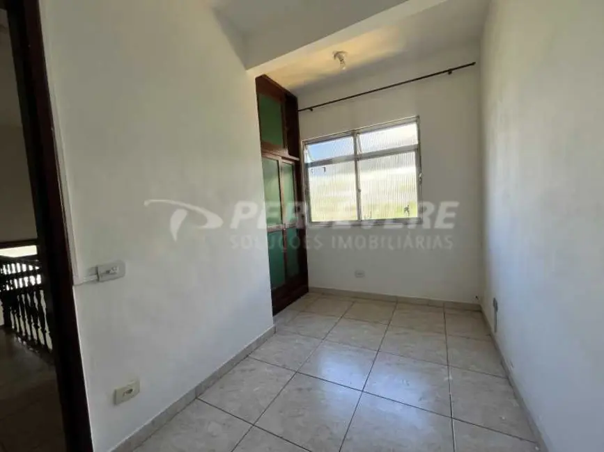 Foto 9 de Casa com 3 quartos à venda, 80m2 em Marica - RJ
