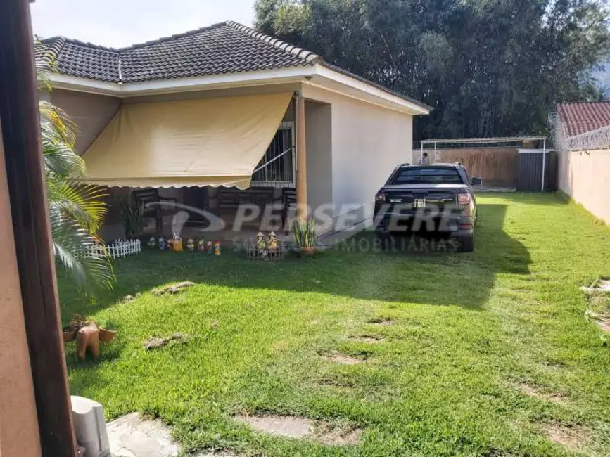 Foto 1 de Casa de Condomínio com 3 quartos à venda, 80m2 em Marica - RJ