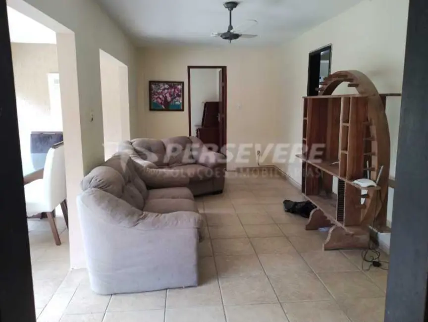 Casa com 5 quartos à venda, 350m2 em Marica - RJ - imagem 4 Foto 4 de Casa com 5 quartos à venda, 350m2 em Marica - RJ