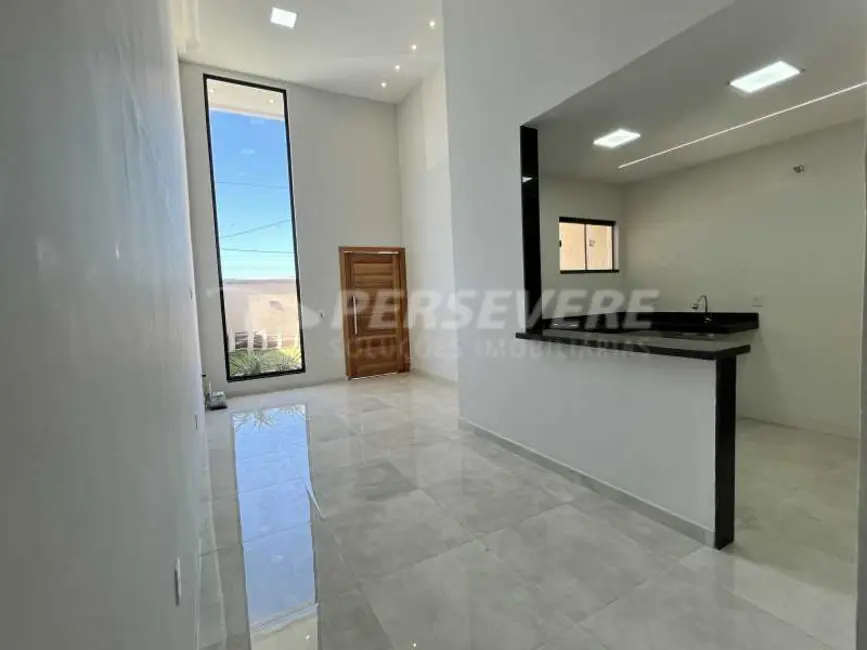 Foto 2 de Casa com 3 quartos à venda, 100m2 em Marica - RJ