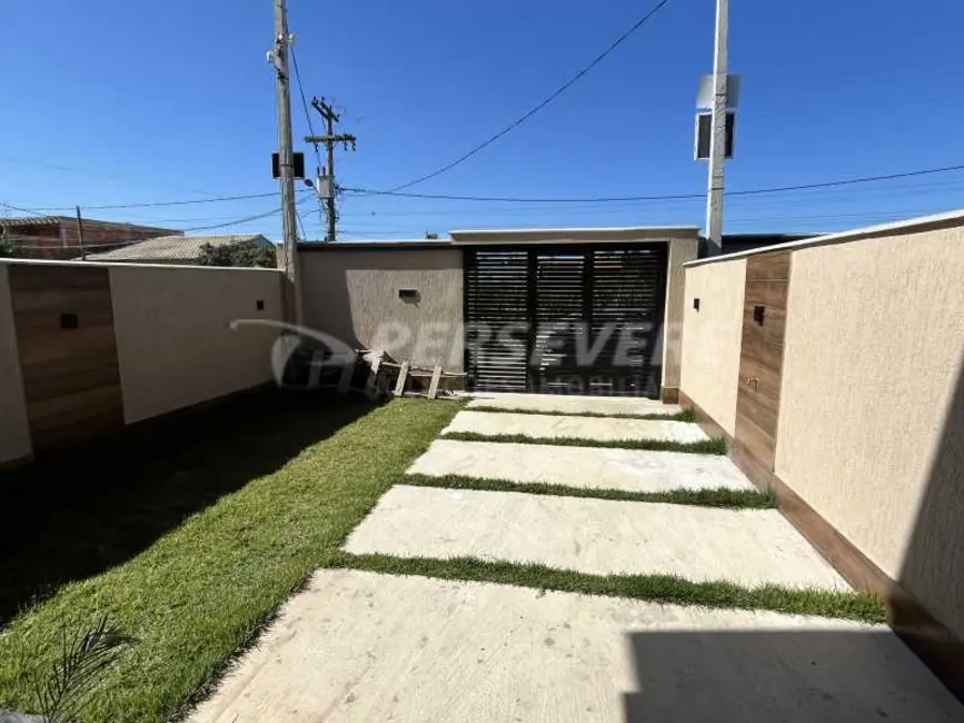 Foto 2 de Casa com 3 quartos à venda, 100m2 em Marica - RJ