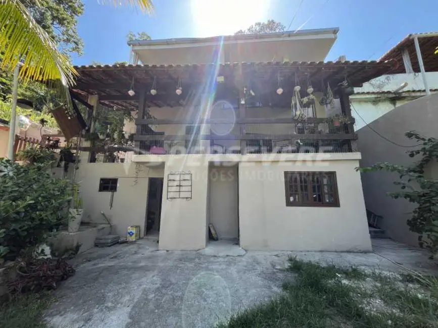 Foto 1 de Casa com 4 quartos à venda, 162m2 em Marica - RJ