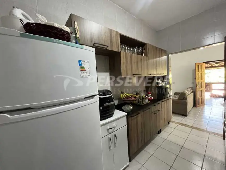 Foto 6 de Casa com 4 quartos à venda, 162m2 em Marica - RJ