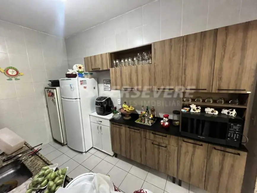 Foto 7 de Casa com 4 quartos à venda, 162m2 em Marica - RJ