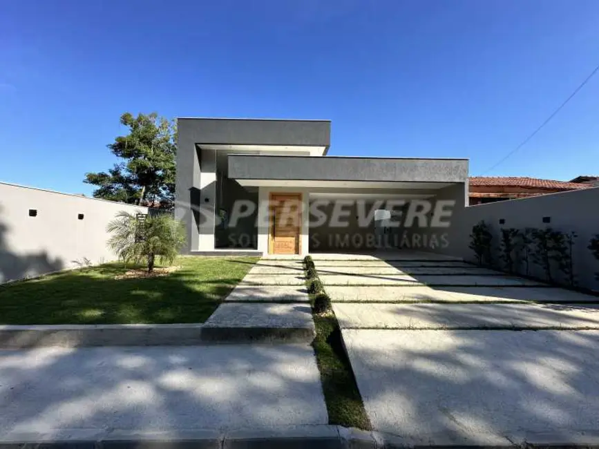Foto 1 de Casa de Condomínio com 4 quartos à venda, 192m2 em Marica - RJ