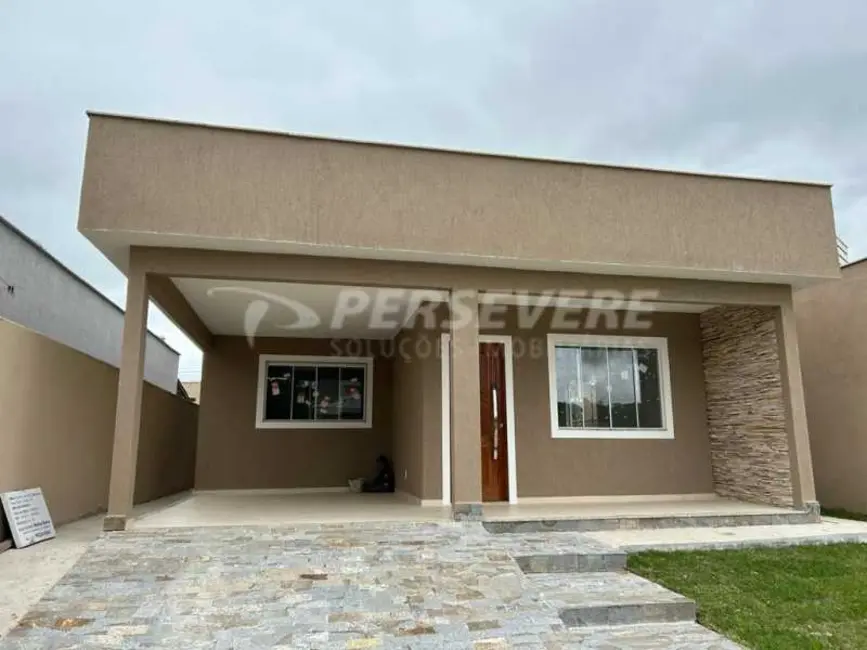 Foto 1 de Casa de Condomínio com 3 quartos à venda, 108m2 em Marica - RJ