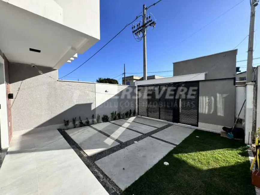 Foto 3 de Casa com 3 quartos à venda, 94m2 em Marica - RJ