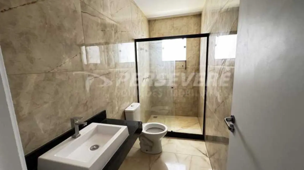 Foto 4 de Casa de Condomínio com 3 quartos à venda, 120m2 em Marica - RJ