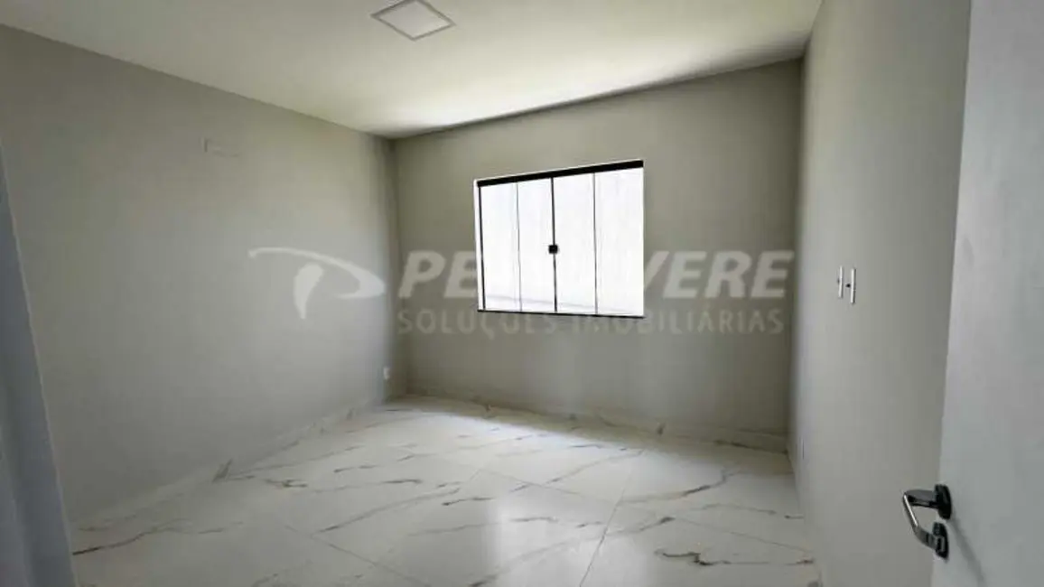 Foto 8 de Casa de Condomínio com 3 quartos à venda, 120m2 em Marica - RJ