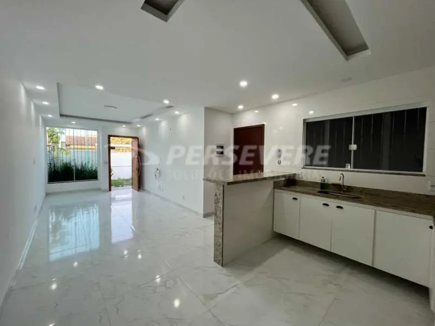 Foto 3 de Casa com 3 quartos à venda, 113m2 em Marica - RJ
