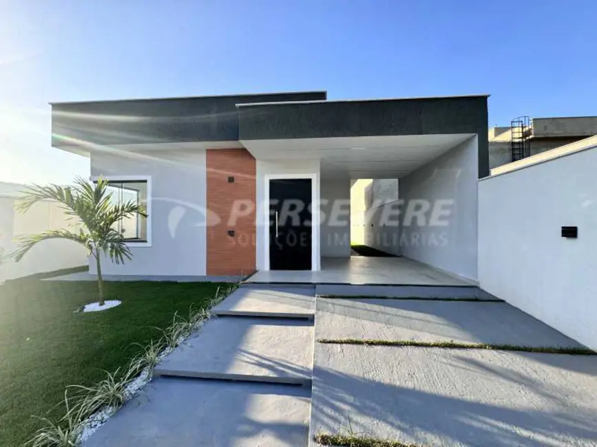 Foto 1 de Casa de Condomínio com 2 quartos à venda, 79m2 em Marica - RJ