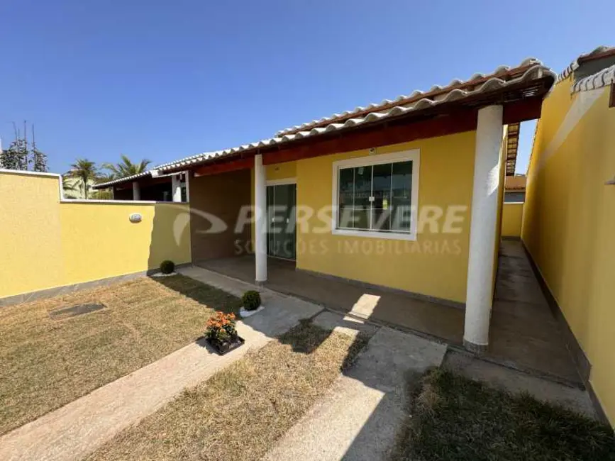 Foto 2 de Casa com 2 quartos à venda, 57m2 em Marica - RJ