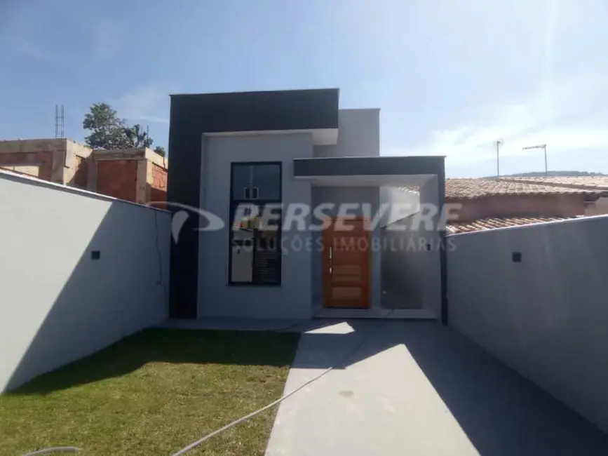 Foto 1 de Casa com 3 quartos à venda, 106m2 em Marica - RJ