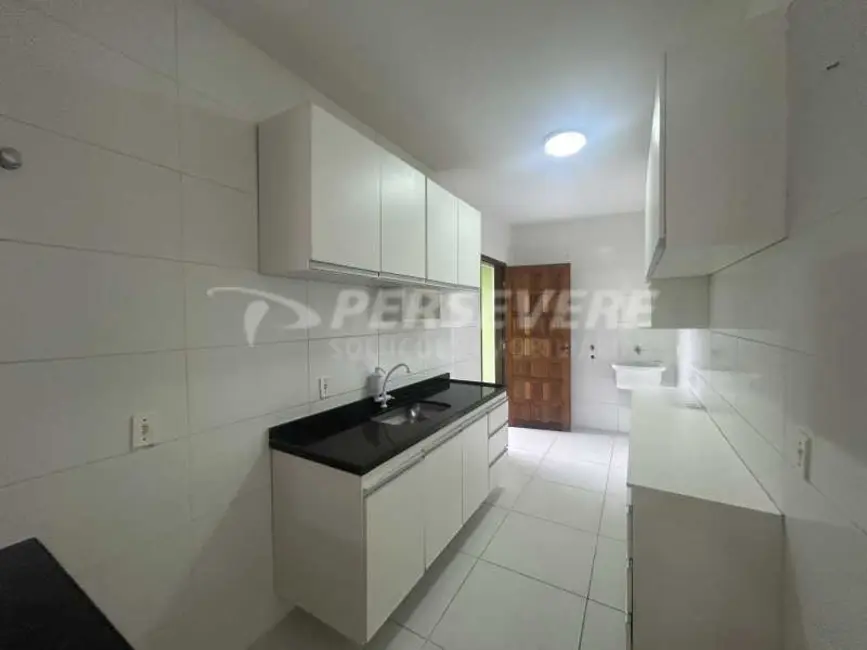 Foto 4 de Apartamento com 2 quartos à venda em Marica - RJ