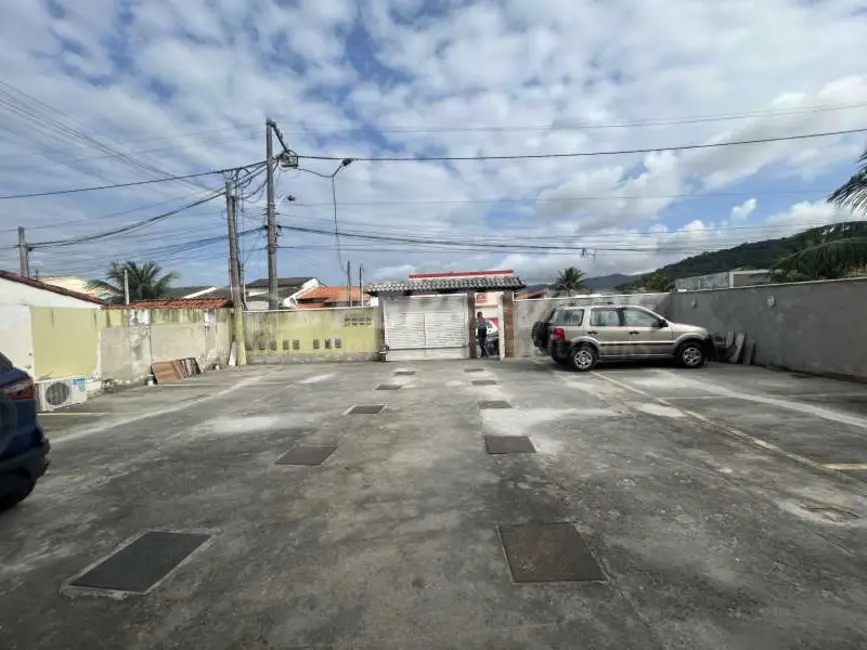 Foto 2 de Apartamento com 2 quartos à venda em Marica - RJ