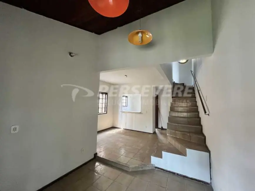 Foto 6 de Casa com 2 quartos à venda, 80m2 em Marica - RJ