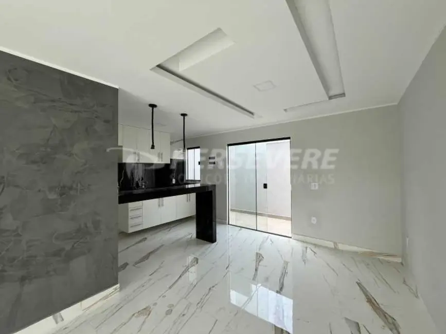 Foto 4 de Apartamento com 2 quartos à venda, 75m2 em Marica - RJ