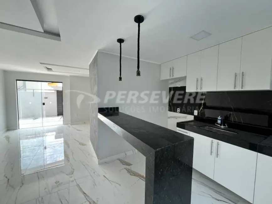 Foto 5 de Apartamento com 2 quartos à venda, 75m2 em Marica - RJ