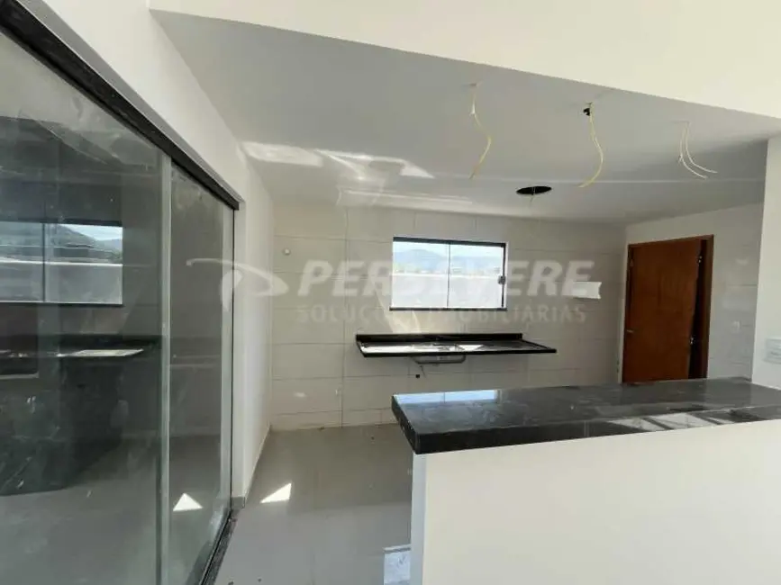 Foto 3 de Casa com 3 quartos à venda, 111m2 em Marica - RJ
