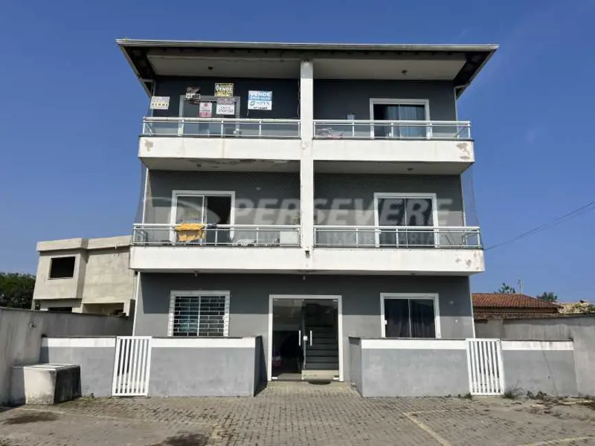 Apartamento com 2 quartos à venda, 65m2 em Marica - RJ - imagem 1 Foto 1 de Apartamento com 2 quartos à venda, 65m2 em Marica - RJ