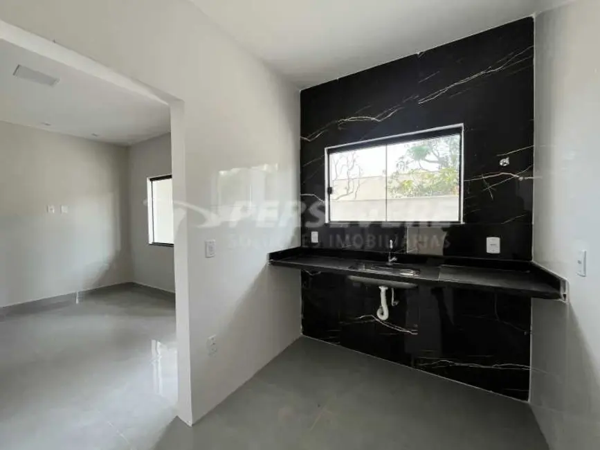 Foto 6 de Apartamento com 2 quartos à venda, 70m2 em Marica - RJ