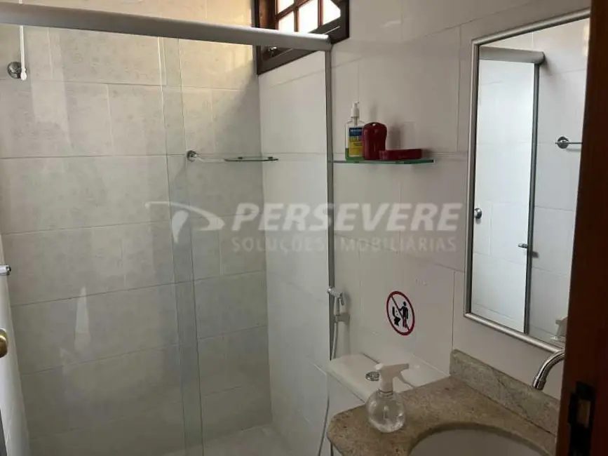 Foto 6 de Casa com 3 quartos à venda, 120m2 em Marica - RJ