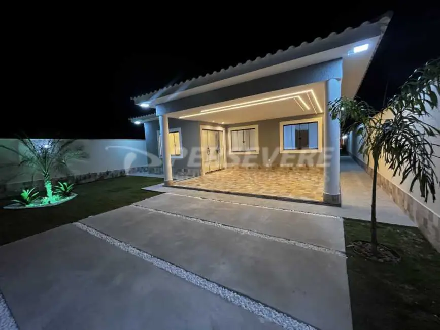 Foto 2 de Casa com 3 quartos à venda, 115m2 em Marica - RJ