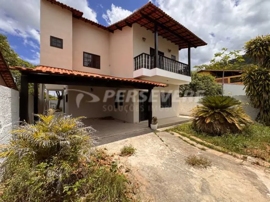 Foto 1 de Casa com 3 quartos à venda, 208m2 em Marica - RJ