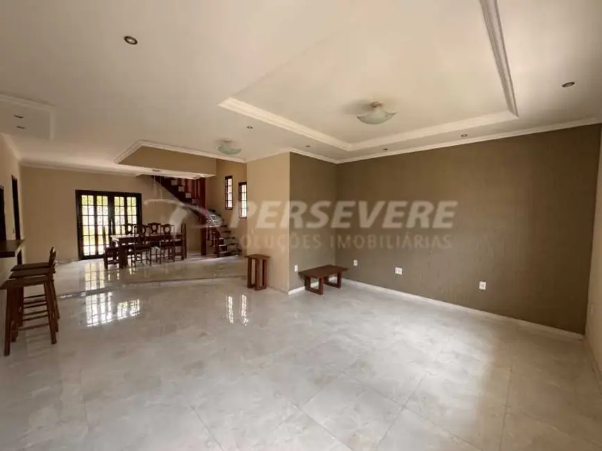 Foto 2 de Casa com 3 quartos à venda, 208m2 em Marica - RJ