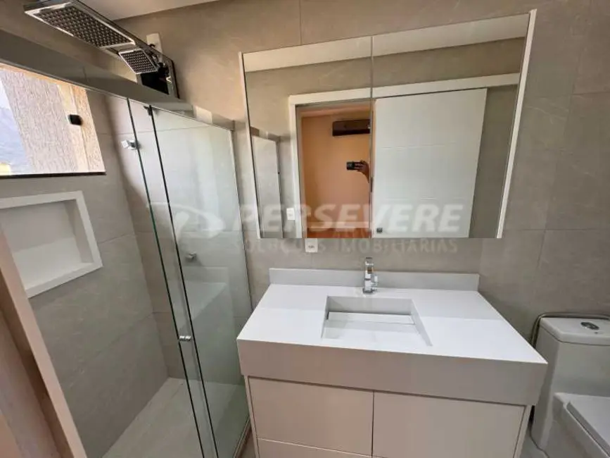 Foto 9 de Casa de Condomínio com 3 quartos à venda, 250m2 em Marica - RJ