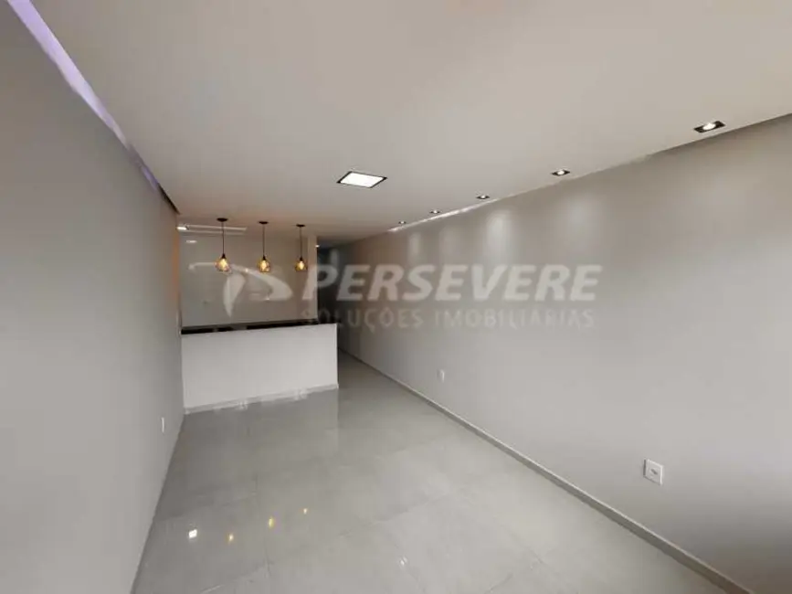 Foto 2 de Casa com 3 quartos à venda, 104m2 em Marica - RJ