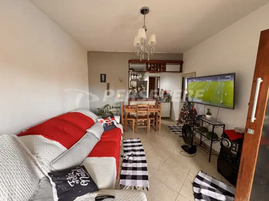 Foto 2 de Casa com 3 quartos à venda, 110m2 em Marica - RJ
