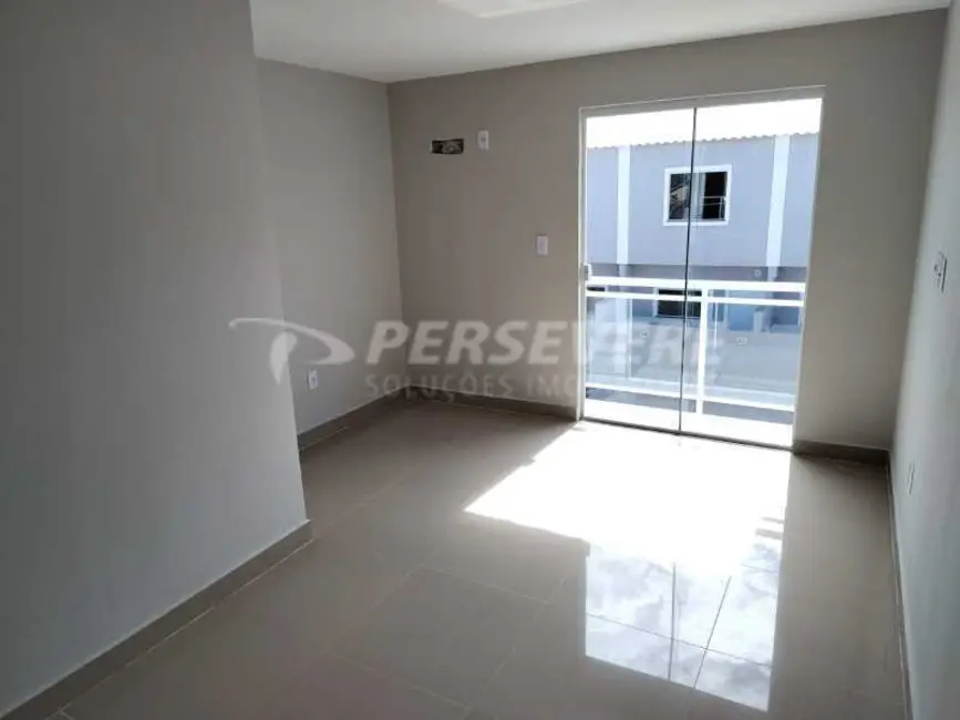 Foto 3 de Casa de Condomínio com 2 quartos à venda, 65m2 em Marica - RJ