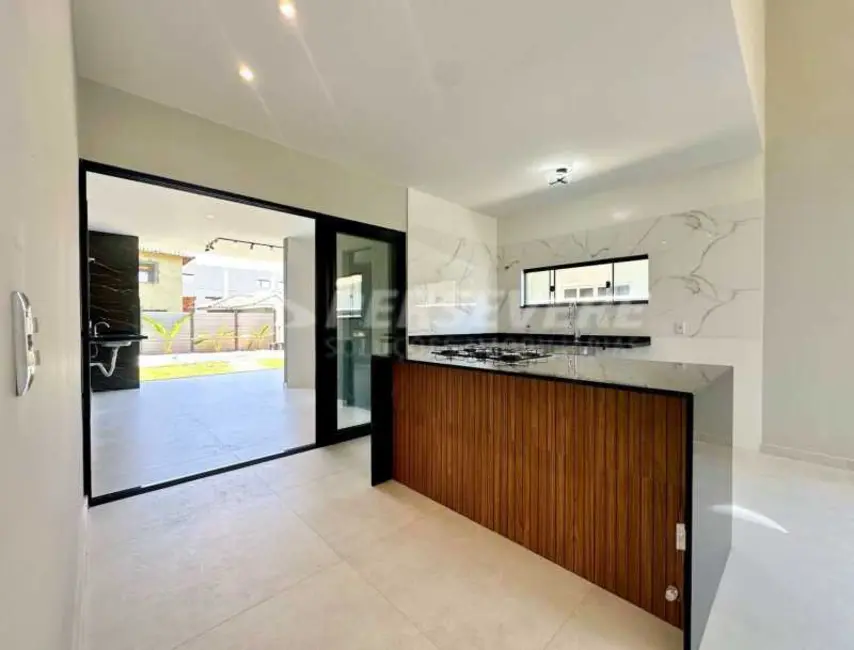 Casa de Condomínio com 3 quartos à venda, 162m2 em Marica - RJ - imagem 3 Foto 3 de Casa de Condomínio com 3 quartos à venda, 162m2 em Marica - RJ