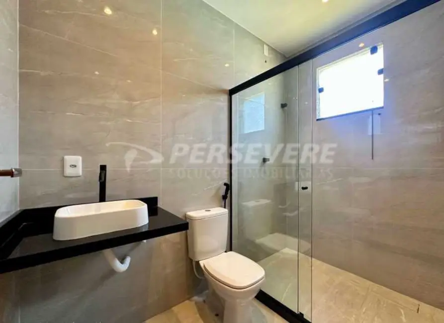 Casa de Condomínio com 3 quartos à venda, 162m2 em Marica - RJ - imagem 4 Foto 4 de Casa de Condomínio com 3 quartos à venda, 162m2 em Marica - RJ