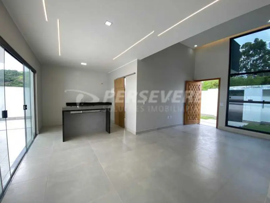 Foto 3 de Casa com 3 quartos à venda, 104m2 em Marica - RJ