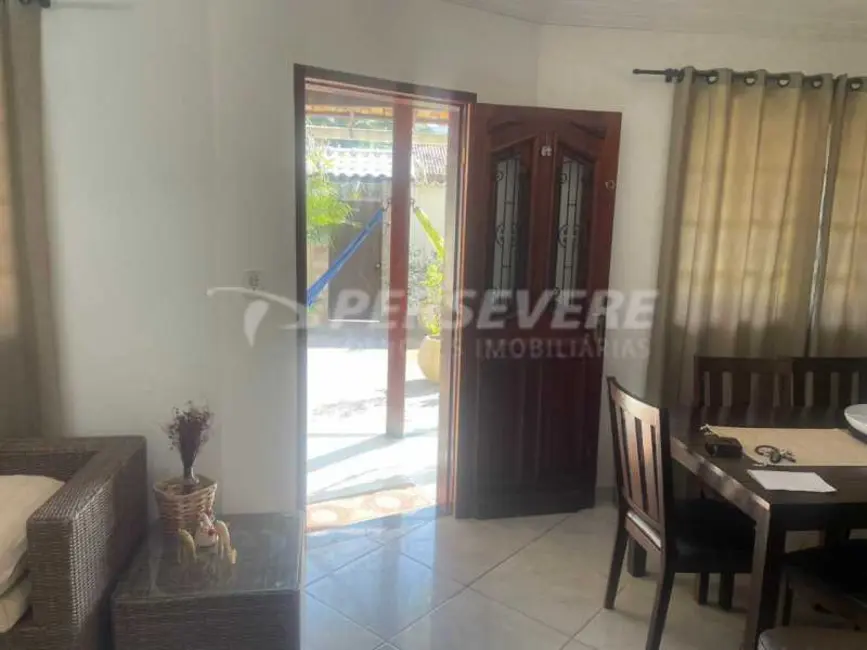 Foto 2 de Casa com 3 quartos à venda, 90m2 em Marica - RJ