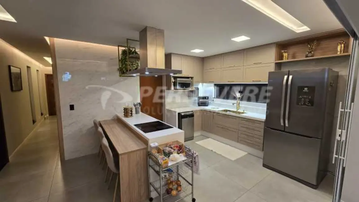 Casa de Condomínio com 4 quartos à venda, 290m2 em Marica - RJ - imagem 4 Foto 4 de Casa de Condomínio com 4 quartos à venda, 290m2 em Marica - RJ