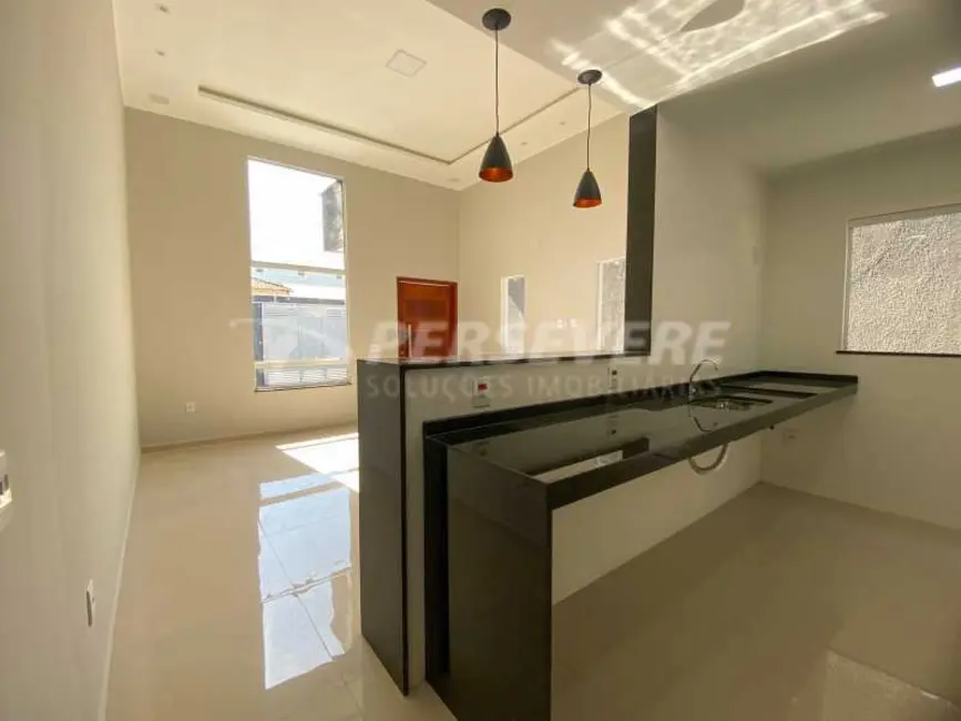 Foto 3 de Casa com 3 quartos à venda, 98m2 em Marica - RJ