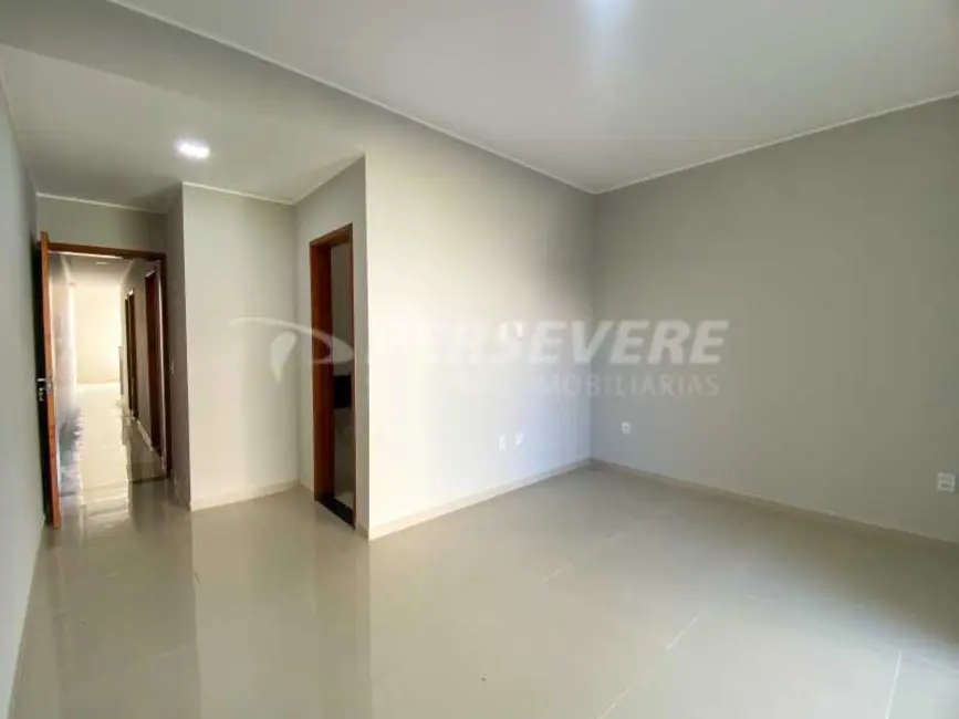 Foto 7 de Casa com 3 quartos à venda, 98m2 em Marica - RJ
