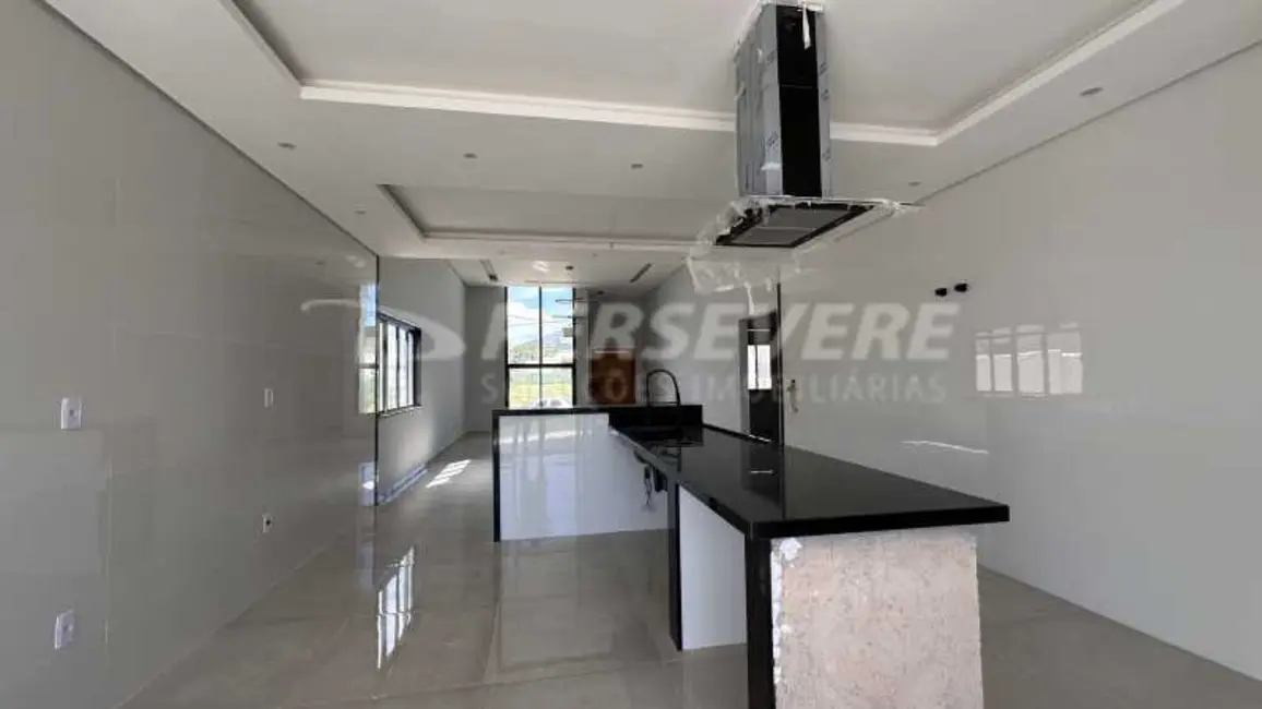 Foto 5 de Casa de Condomínio com 3 quartos à venda, 170m2 em Marica - RJ